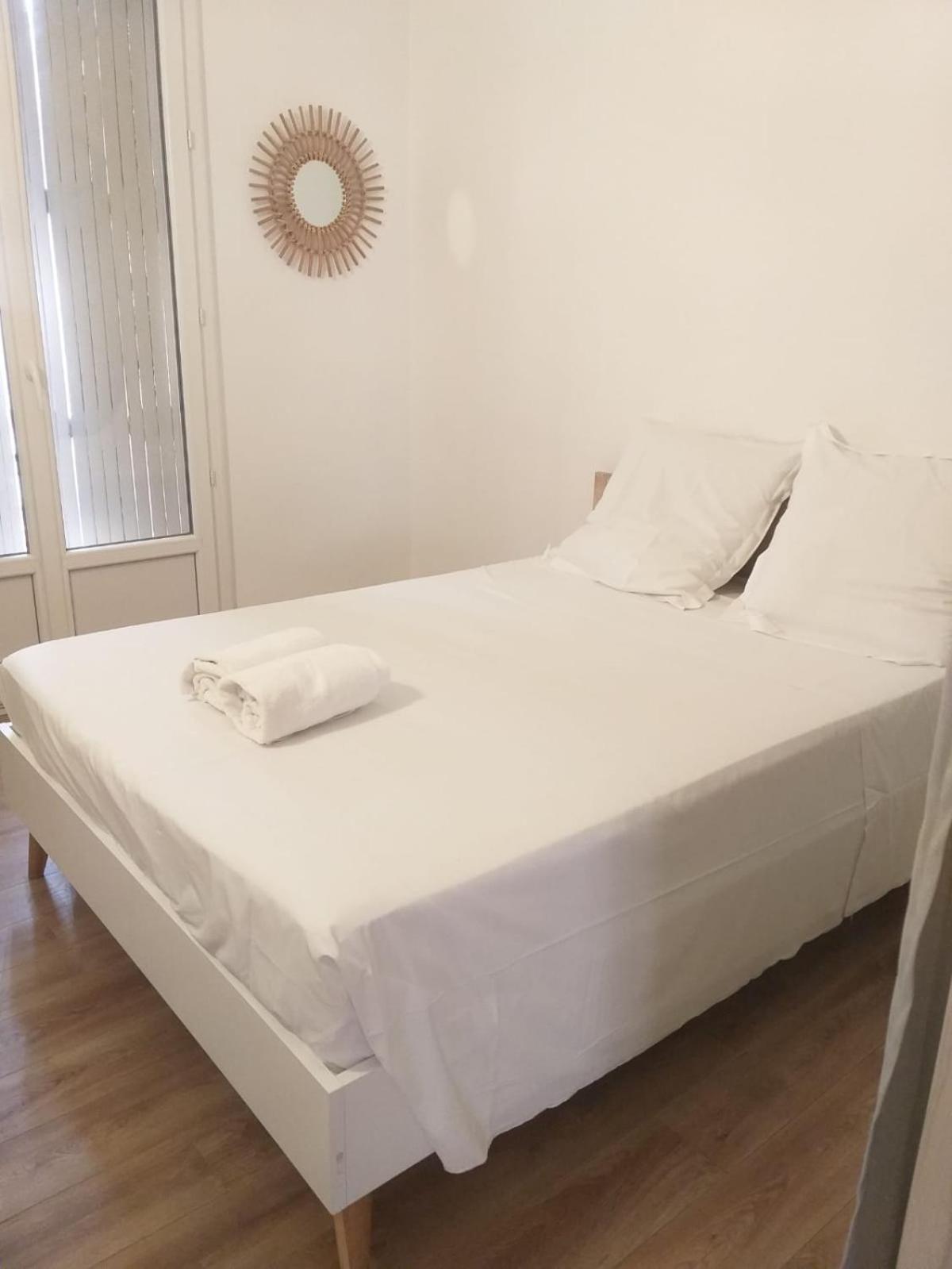 Le Refuge Urbain - Port A 2 Pas & Animaux Acceptes Apartment Toulon Exterior photo
