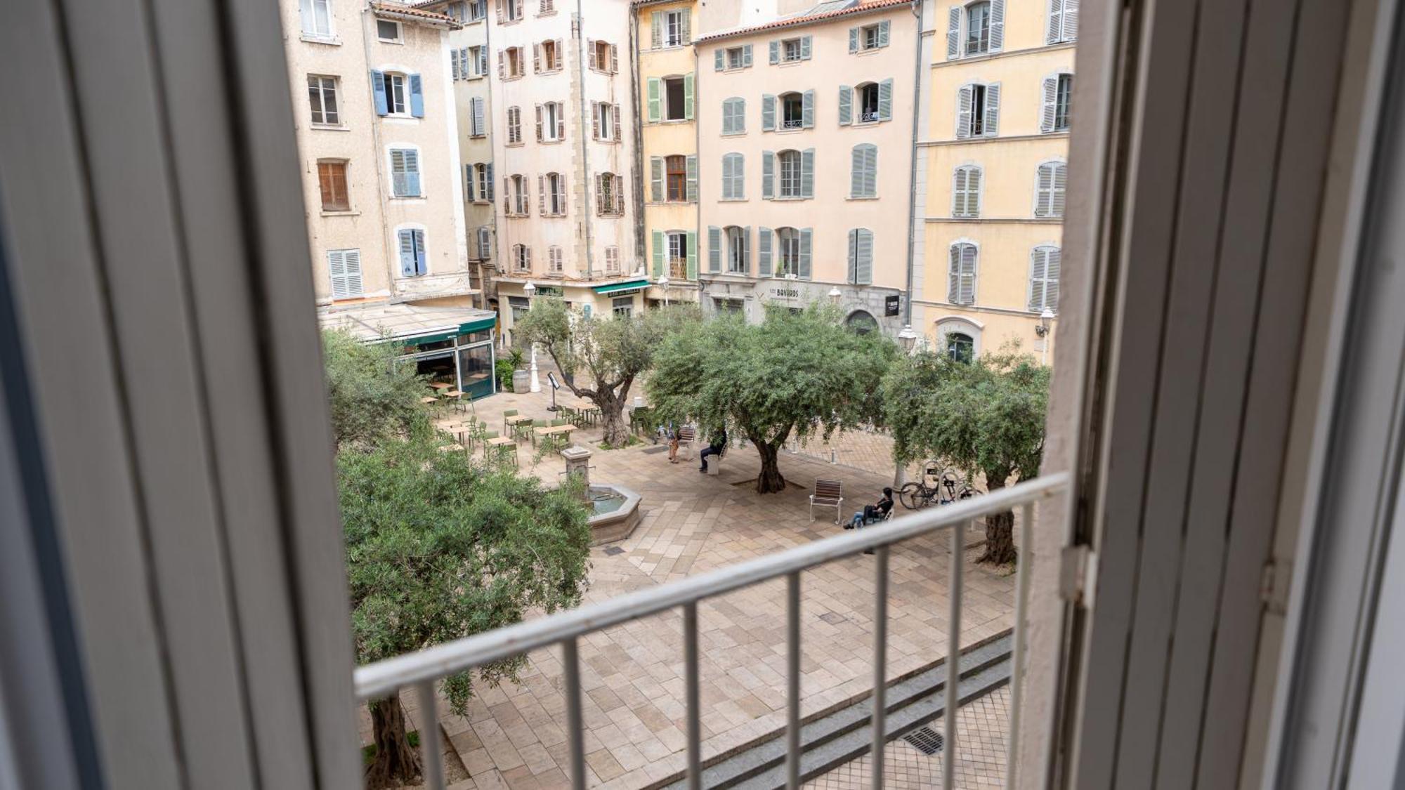 Le Refuge Urbain - Port A 2 Pas & Animaux Acceptes Apartment Toulon Exterior photo