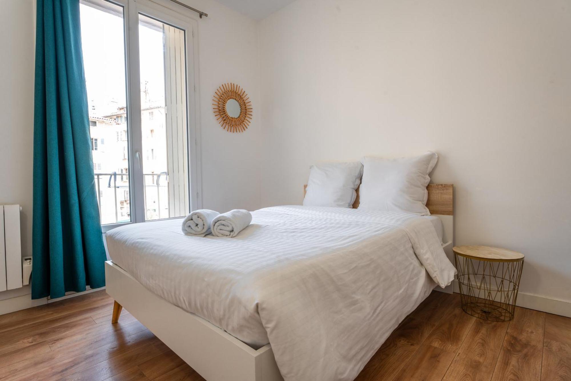Le Refuge Urbain - Port A 2 Pas & Animaux Acceptes Apartment Toulon Exterior photo